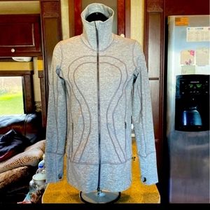 🍋 Lululemon Jacket  Size 4